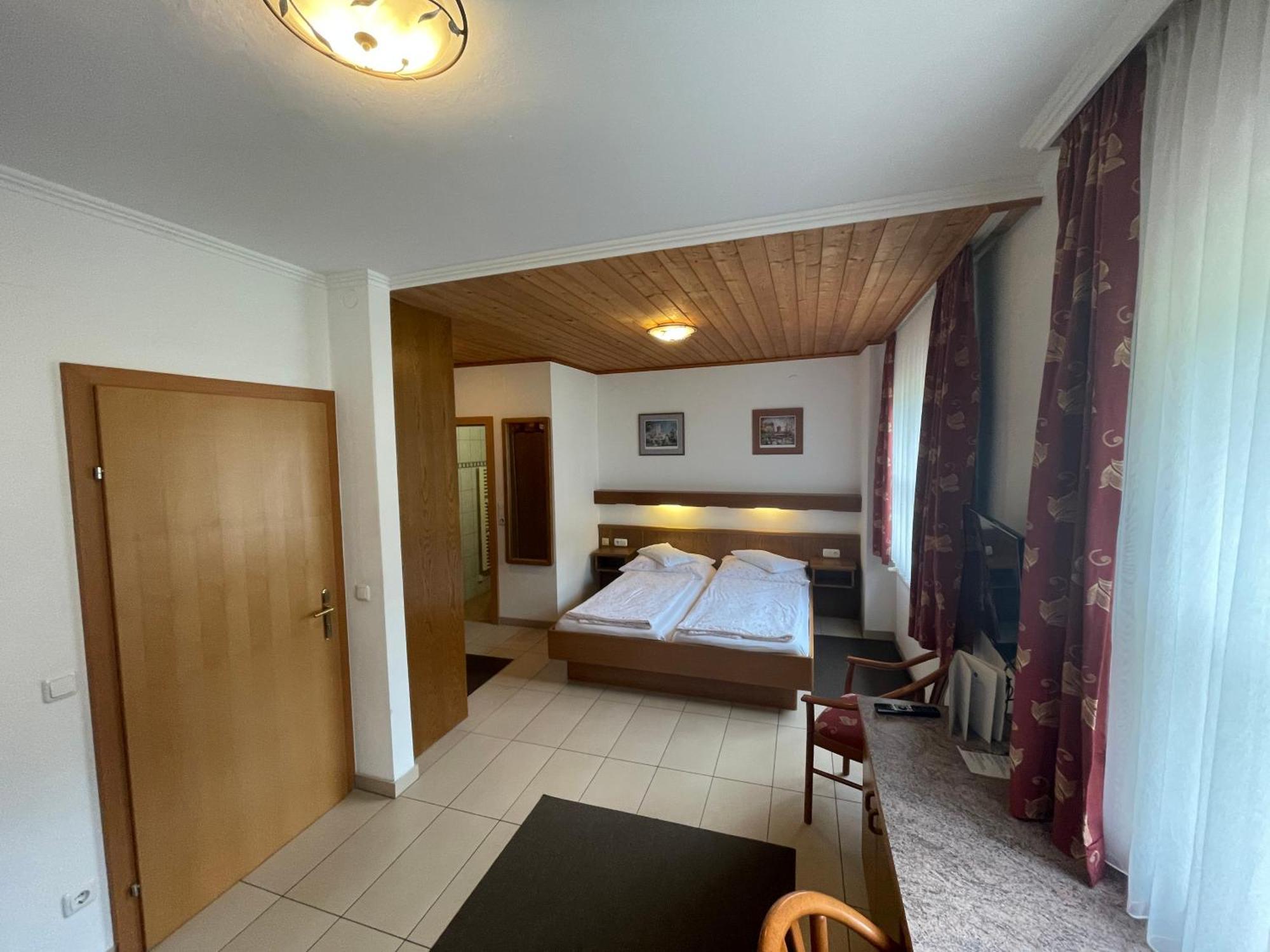 Restaurant-Pension Dorfwirt Bad Kleinkirchheim Dış mekan fotoğraf